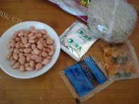 美味酸辣猪肉粉丝汤做法图解4)