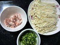 家常菜肉末金针菇做法图解1)