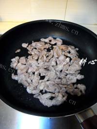 虾酱肉片炒冬瓜做法图解7)