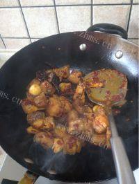 味道不错的笋干红烧肉做法图解6)