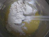 在家做的蜂蜜小面包做法图解2)