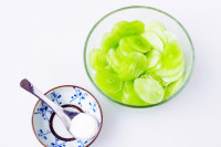 清凉爽口的姜汁凉拌莴苣片做法图解1)