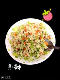 美味的五彩蛋炒饭