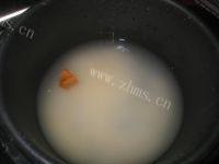 美味早餐菠菜瘦肉粥做法图解3)