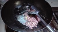 美味的腊肠焖饭做法图解3)