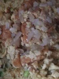 美味的咖喱炒饭做法图解12)