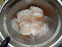 喷香菜椒炒鱼片做法图解1)