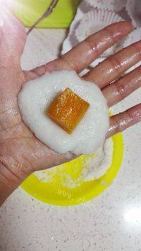 口感不错的芒果糯米糍做法图解5)