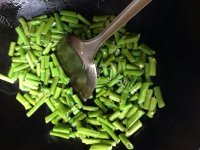 家常菜炒空心菜梗做法图解3)