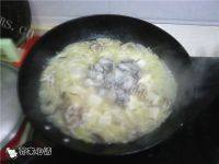 家常菜牡蛎豆腐汤做法图解8)