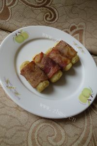 美味的香烤培根土豆做法图解8)