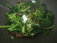 简易的腊肉炒芥兰