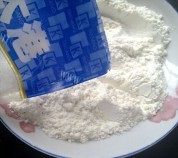 美味的酥炸鳕鱼排做法图解2)