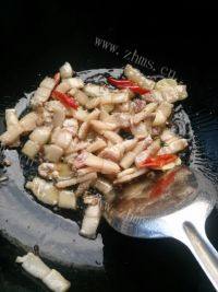 家常洋葱炒肉片做法图解4)