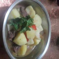 诱人土豆炖牛肉