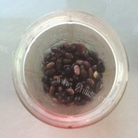 香醇营养的黑豆红枣免滤豆浆的做法图解三