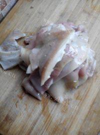 自制黄豆肉皮冻做法图解3)