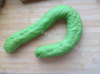 美味的翡翠白菜水饺做法图解7)