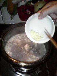 美味的酸辣肥肠粉做法图解9)