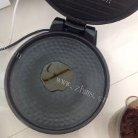 自制枣泥菊花酥做法图解3)
