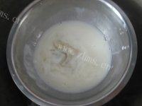 自制草莓慕斯做法图解2)