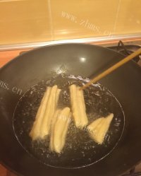 自制油条做法图解5)