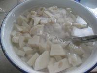 自己做的莲菜大肉饺子做法图解4)