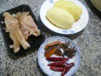 家常菜土豆烧牛筋做法图解1)
