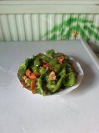 家常菜肉炒青椒
