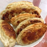 美味的韭菜鸡蛋合子
