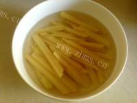 油而不腻的烤薯条做法图解1)