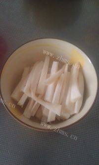 家常菜杏鲍菇炒芹菜做法图解1)