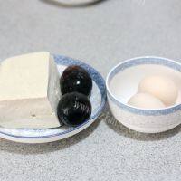 美味的双蛋蒸豆腐做法图解1)