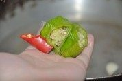 美味的五香鸭舌做法图解7)