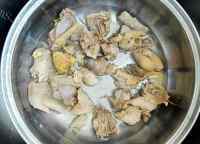 滋补电饭锅版香菇炖土鸡#做法图解5)