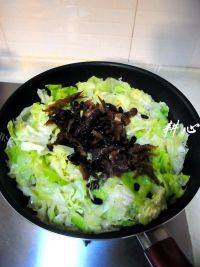 不错的豆豉鲮鱼炒椰菜做法图解8)