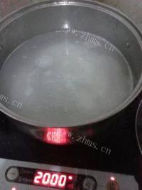 养颜的红薯粥做法图解4)