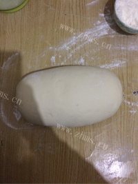 自制椒盐花卷做法图解2)