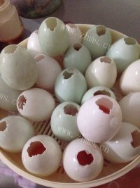 美味的咸蛋糯米饭（土豪蛋）做法图解2)