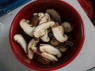 香菇炒饭做法图解2)