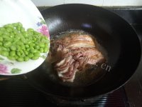色香味俱全的毛豆子黑木耳烧青鱼做法图解7)