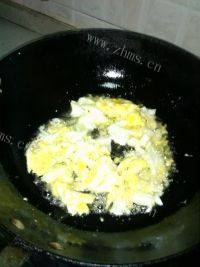 味道不错的韭菜炒蛋做法图解3)