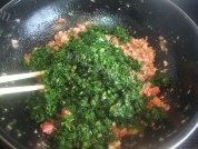 美味的生煎荠菜馄饨做法图解6)