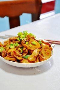 杏鲍菇炒肉片（简单版）