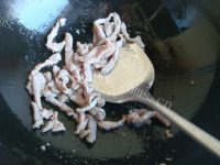 家常菜肉丝炒芹菜做法图解4)