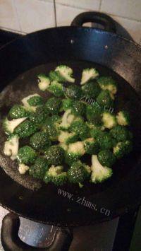 鲜香的蚝油西兰花做法图解2)