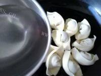 生煎荠菜馄饨做法图解9)