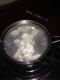 美味的鸭血豆腐汤做法图解3)
