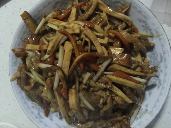 香喷喷的香干肉丝