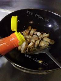 鲜香的马蹄红烧肉做法图解5)
